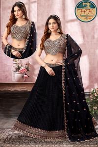 Lehenga Choli Negro de Diseñador con Bordado y Dupatta para Bodas, Fiestas, Uso Festivo y Tradicional - Product Image 4