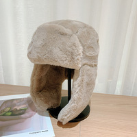 Mejora tu guardarropa de invierno con el gorro unisex impermeable tipo ushanka para adultos, ideal para deportes.