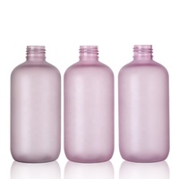 Fournisseur OEM Rui Pack Hot Personnalisable 250ml Bouteille en plastique ronde boston vide et sans distribution, Bouteille PET transparente avec couvercle PP nervuré blanc/noir/transparent