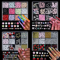 Meilleure Vente : Boîte de 12 compartiments – Accessoires d'onglerie en forme de cœur, papillon et fraise rouges, en alliage et résine, breloques 3D pour la décoration des ongles