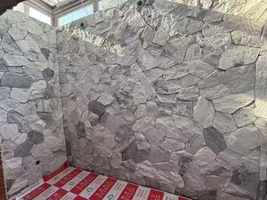 Revêtement mural en pierre naturelle de design moderne, pierre fendue aléatoire, revêtement en <span class=keywords><strong>grès</strong></span> pour la décoration murale - Product Image 1