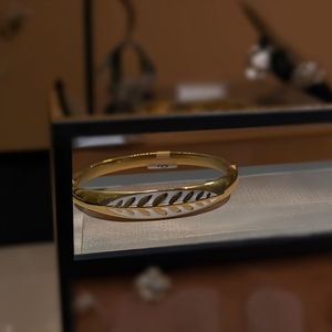 Fashion Bangle 316L Stainless Steel PVD Gold Plating Sustainable Resistant Jewelry Accessory - Product Image 3