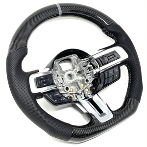 <span class=keywords><strong>Venta</strong></span> directa de fábrica adecuada para <span class=keywords><strong>Ford</strong></span> <span class=keywords><strong>Mustang</strong></span> fibra de carbono LED deportes volante modificación - Product Image 1