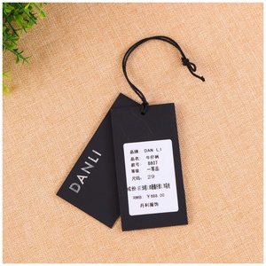 ป้ายแขวนกระดาษสำหรับเสื้อผ้า/รองเท้า เป็นมิตรกับสิ่งแวดล้อม ยั่งยืน ทนทาน ปั๊มนูน ปั๊มฟอยล์ รูปทรง/ขนาดตามสั่ง ป้ายเสื้อผ้าตามความต้องการของลูกค้า - Product Image 3