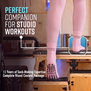 Chaussettes de yoga et de pilates personnalisées BiLu pour femmes, antidérapantes, respirantes, en coton, pour la barre, l'entraînement, le studio et le fitness - Product Image 2