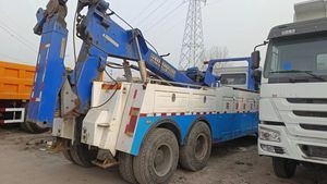 Camion de dépannage de haute efficacité de 40 tonnes, télécommande, moteur 336 CV, boîte de vitesses à 10 rapports, pompe, 2 treuils hydrauliques - Product Image 6