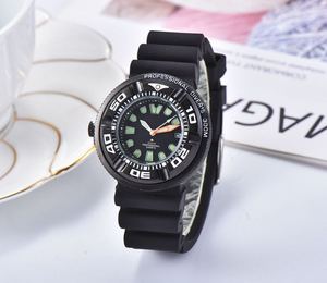 Montre à quartz professionnelle durable, résistante à l'eau jusqu'à 300 m, cadran lumineux, <span class=keywords><strong>lunette</strong></span> antidérapante, bracelet en silicone bleu marine - Product Image 3