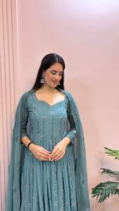 Meilleure conception de robe Anarkali avec paillettes brodées au prix de gros - Product Image 3