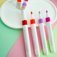 Marqueurs de peinture acrylique 36 couleurs avec pointe pinceau - Couleurs vibrantes, idéaux pour la peinture sur toile, sur roche, sur céramique |   Remises en gros