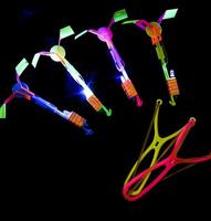 Boyid Jouet volant rotatif d'extérieur de Noël, fusée lumineuse LED clignotante, hélicoptère élastique à catapulte, flèche, cadeau pour enfants