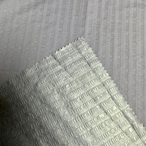 Tissu Pongee Gaufré Exquis 30D, Laminé Film OPP pour Doudounes et Vêtements Rembourrés d'Extérieur, 100% Polyester Tissé PES - Product Image 6