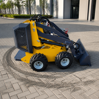 Chargeuse compacte sur pneus S370 avec attache rapide, plusieurs accessoires : tarière, fourche, balayeuse, puissance 16Mpa