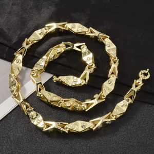Glossy Polished Solid Unisex Wholesale Exaggerated Custom 18K Gold Plated Trendy Link <b>Chain</b> Necklace Set for Women Luxury - Product Image 1