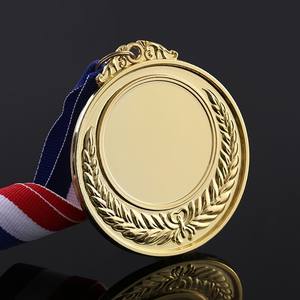 Высокое качество, оптовая продажа, золотые серебряные медные металлические спортивные футбольные медали и трофеи с лентой - Product Image 5