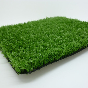 Toptan 10mm/20mm Çevre Dostu Sentetik Çim Putting Green Çim Futbol Çimi Arka Bahçe ve Futbol Sahası için Yapay Çim - Product Image 1