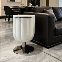 Mesa Auxiliar de Bar Inteligente de Lujo con Acabado Brillante, Gabinete Motorizado con Almacenamiento de Licores Extraíble y Lámpara LED Circular en la Parte Superior para Decoración de Interiores de Villas