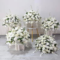 Bunga Bola Buatan Putih untuk Pengantin & Pengiring Pengantin, Rangkaian Bunga, Bunga Pergelangan Tangan & Set Boutonniere untuk Dekorasi Meja Pernikahan