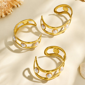 Bracelet manchette ouvert élégant et luxueux en acier inoxydable plaqué or 18 carats avec perle creuse, bijoux de mode pour femme - Product Image 6