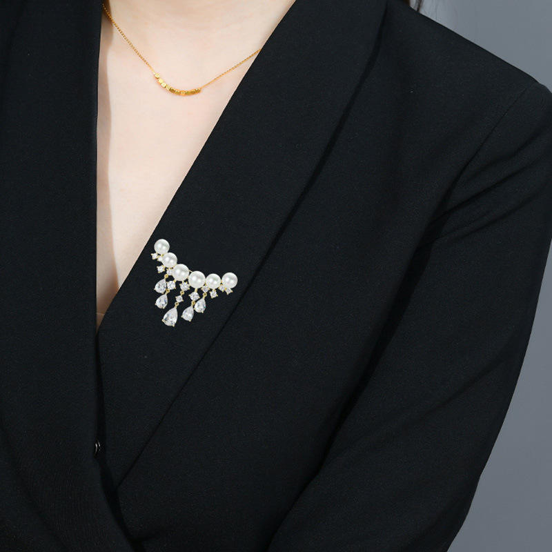 Pearl Tassel Water Drop Zircon Brooch