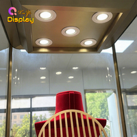 Vitrine à bijoux autoportante moderne avec cadre doré, dos en verre, éclairage LED, buste en velours, taille personnalisable, écologique, pour articles de luxe