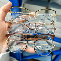 Gafas de Sol Cat Eye con Montura Metálica, Lentes con Estampado de Moda de Alta Calidad, Duraderas, Ligeras, para Mujer, Liquidación de Stock Mixto