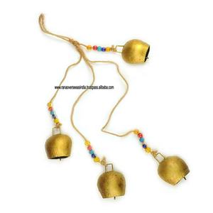 Carillon éolien mural en fer forgé, finition dorée et perles multicolores pour décoration de noël - Product Image 1