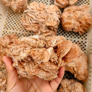 Commercio all'ingrosso Naturale Rosa Rosa del Deserto di <span class=keywords><strong>Pietra</strong></span> Rosa <span class=keywords><strong>Calcite</strong></span> <span class=keywords><strong>Pietra</strong></span> Per La Guarigione Della Decorazione - Product Image 4