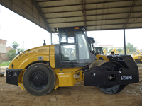 LUTONG 7 Tonnes LT207G 600Mm Chaussées Compacteur Vibrant de Rouleau De Route De Bébé