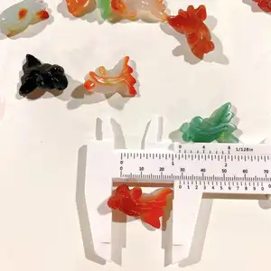 Wholesale 1inch Goldfish Carving Figurine Hand Carved Polished Natural Crystal Red Agate Carnelian Gold Fish For Home Decoration