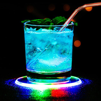 Boîte de nuit cadeau promotionnel multicolore étanche acrylique transparent LED clignotant tasse sous-verre Led boissons sous-verre