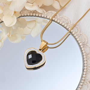 <span class=keywords><strong>Collana</strong></span> con Pendente <span class=keywords><strong>Cuore</strong></span> <span class=keywords><strong>dell</strong></span>'<span class=keywords><strong>Oceano</strong></span> in Acciaio Inossidabile Impermeabile, con Zirconi Blu, Verdi e Neri, Gioielli da Donna - Product Image 5