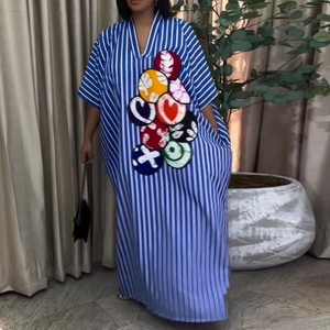 Vestido maxi tipo caftán con estampado de rayas para mujer, talla grande, manga corta, holgado, informal, a la moda - Product Image 2