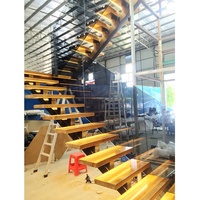 Escalier droit préfabriqué en acier et bois, design moderne VIKO pour intérieur