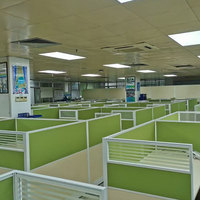 Modern Cubicle Office Desk Manufacturers Call Center Workstation Modern Design Workstation With Glass Partition