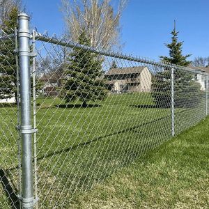 Mạ kẽm nhúng nóng mạ kẽm 15m cuộn dây lốc xoáy kim cương lưới trang trại Chuỗi liên kết hàng rào PVC tráng thép cho vườn - Product Image 3