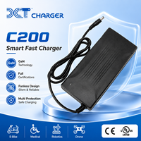 Chargeur XieTong C200 pour batterie lithium-ion dédiée aux dispositifs médicaux 42V 10S 5A ABS LED