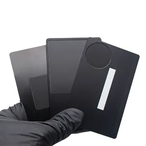 بطاقة أعمال معدنية فارغة رقمية من الفولاذ المقاوم للصدأ بطاقة NFC ذكية معدنية بشريحة وفتحة مغناطيسية بطاقة NFC RFID