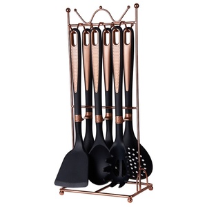 Ensemble d'ustensiles de cuisine de luxe en silicone rose doré avec support en marbre pour la maison - Product Image 1