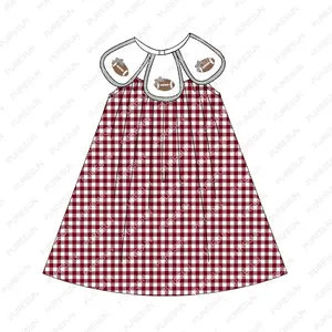 सीप कॉलर शैली बच्चों के कपड़े कस्टम फ्रेंच गाँठ पैटर्न बच्चे को कपड़े फुटबॉल कढ़ाई अलबामा बुटीक लड़की पोशाक