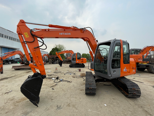 Excavatrice sur chenilles Hitachi ZX70 d'occasion, d'origine japonaise, mini-pelleuse Hitachi 7 tonnes, faible nombre d'heures de fonctionnement, pour travaux d'aménagement paysager et de construction agricole. - Product Image 2