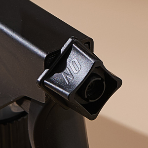 หัวฉีดพ่นสาร<span class=keywords><strong>เคมี</strong></span>แบบกด ดีไซน์ให<span class=keywords><strong>ม</strong></span>่ พลาสติกสีดำด้าน ทนทานต่อสารเคมี <span class=keywords><strong>ม</strong></span>าตรฐาน EU ป้องกันการรั่วไหล - Product Image 2