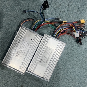 Repuesto de Alta Calidad para Scooter Eléctrico Jinbo, Acelerador de Dedo, Controlador de Motor sin Escobillas de 60V 50A para Scooter Eléctrico de 6000W - Product Image 1