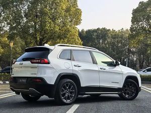 Personalización Interior para Autos Usados Jeep Cherokee y Jeep Liberty 2020, 2021, <span class=keywords><strong>2022</strong></span>, SUV Ligero - Product Image 6