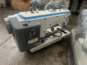 Máquina de Coser Usada Jack Automática de Una Sola Aguja con Accionamiento Directo - Product Image 2