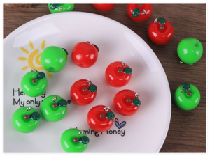 Rouge vert réaliste alimentaire Mini 3D résine pomme bricolage fruits breloques avec crochet pour bijoux boucle d'oreille <span class=keywords><strong>magasin</strong></span> jouet réveillon de noël décoration - Product Image 6