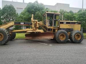 รถเกรดเดอร์มือสอง CAT 16H สำหรับงานปรับระดับพื้นที่ทางหลวงขนาดใหญ่ - Product Image 1