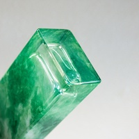 Flacon de parfum rectangulaire vide personnalisé de couleur verte, flacon de parfum de luxe unique en verre avec surface texturée en pierre