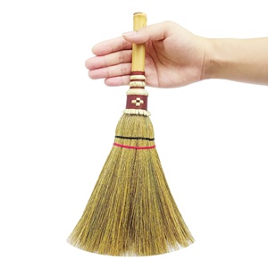 Mini brosse douce en bambou avec manche en bois massif, balai d'herbe, fouet asiatique - Product Image 1