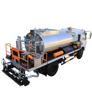 Automatic Bitumen <b>Sprayer</b> Distributor Truck With Capacity 5000L Pump Motorcycle <b>Water</b> Provided Distributor Truck - Product Image 2