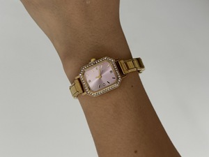 Montre élégante pour femme avec un design carré et des accents de diamants, bracelet de montre DIY, montre à quartz, montre-bracelet pour femme assortie - Product Image 6